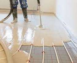 🧱 Chape anhydrite sur isolant : Solution idéale pour planchers chauffants, offrant isolation thermique et acoustique optimales.